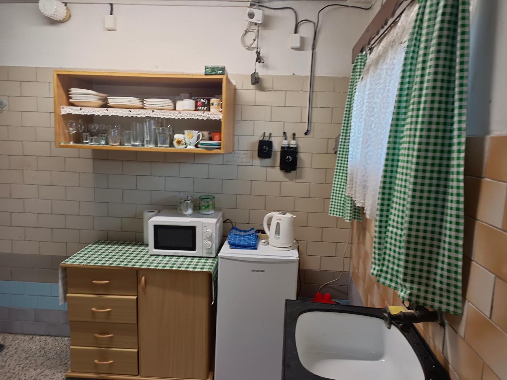 Apartment Sklipek Pod Vinohrady - Rychla Wifi Mutenice